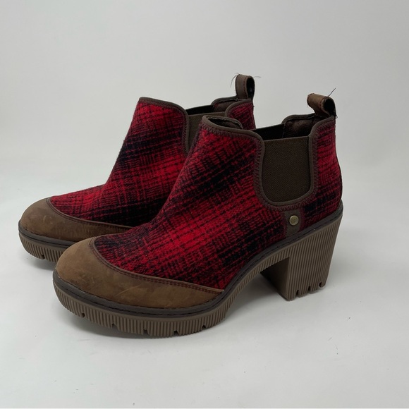 Caterpillar Shoes - CAT Caterpillar Red Plaid Ankle Booties Size 8